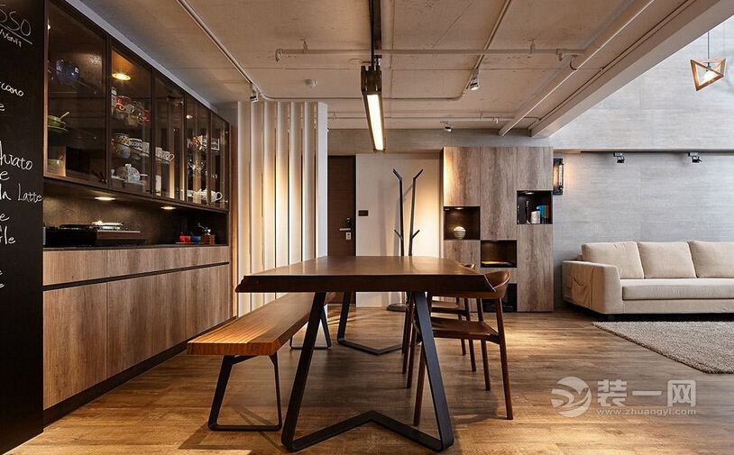 工业风格复式装修 消除空间压迫感后更舒适哦